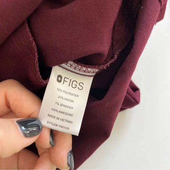Figs Women’s Casma‎ 3 Pocket Scrub Top Burgundy Small Nursing healthcare - Picture 5 of 5